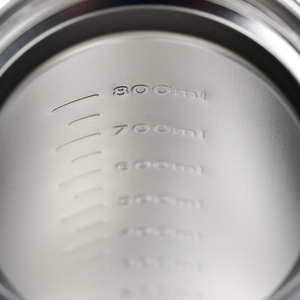 Dometic Chug Bottle 1L binnenkant van de fles met gegraveerde maatstrepen