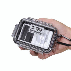 Peli Microcase 1010 in hand