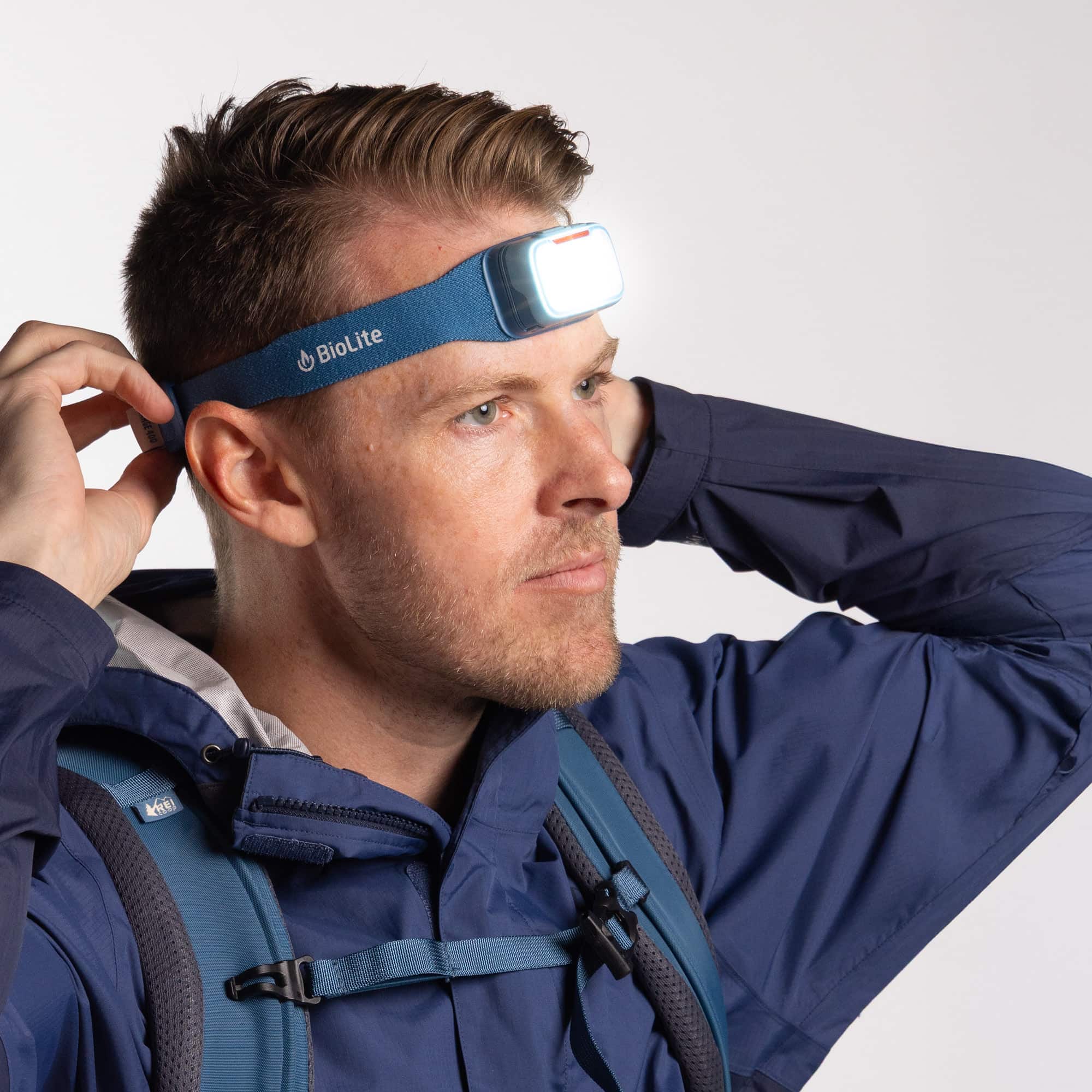 BioLite hoofdlamp 400 lumen ultralicht, snel USB-C laden