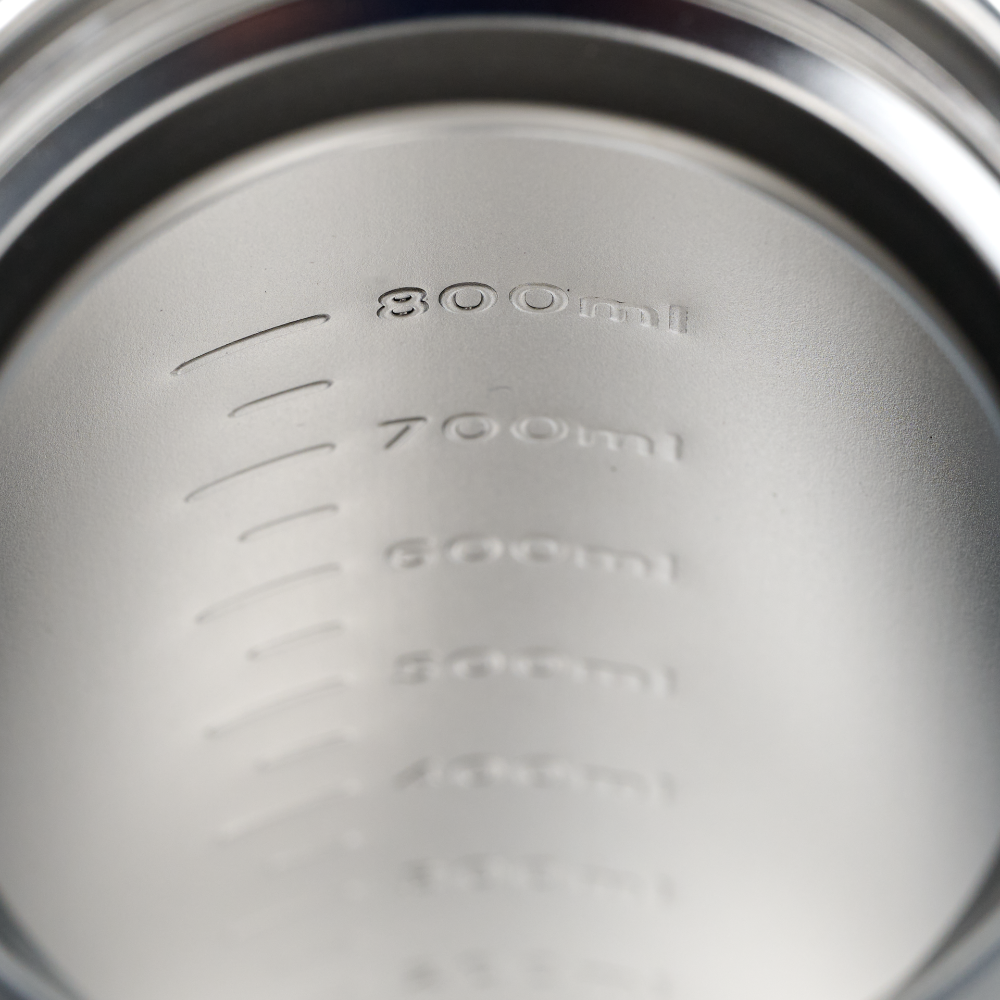 Dometic Chug Bottle 1L binnenkant van de fles met gegraveerde maatstrepen   