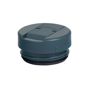 Dometic Sip Lid 76mm blauwgrijze drinkdop in gesloten stand