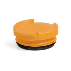 Dometic Swig Lid 76mm gele drinkdop getoond in gesloten stand