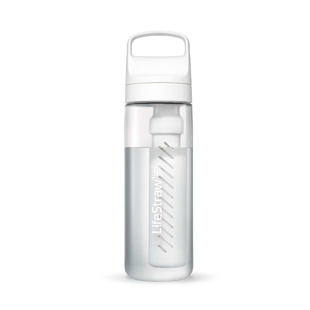 Transparante Lifestraw plastic drinkfles van 650ml met waterfilter voor veilig drinkwater tijdens reizen.