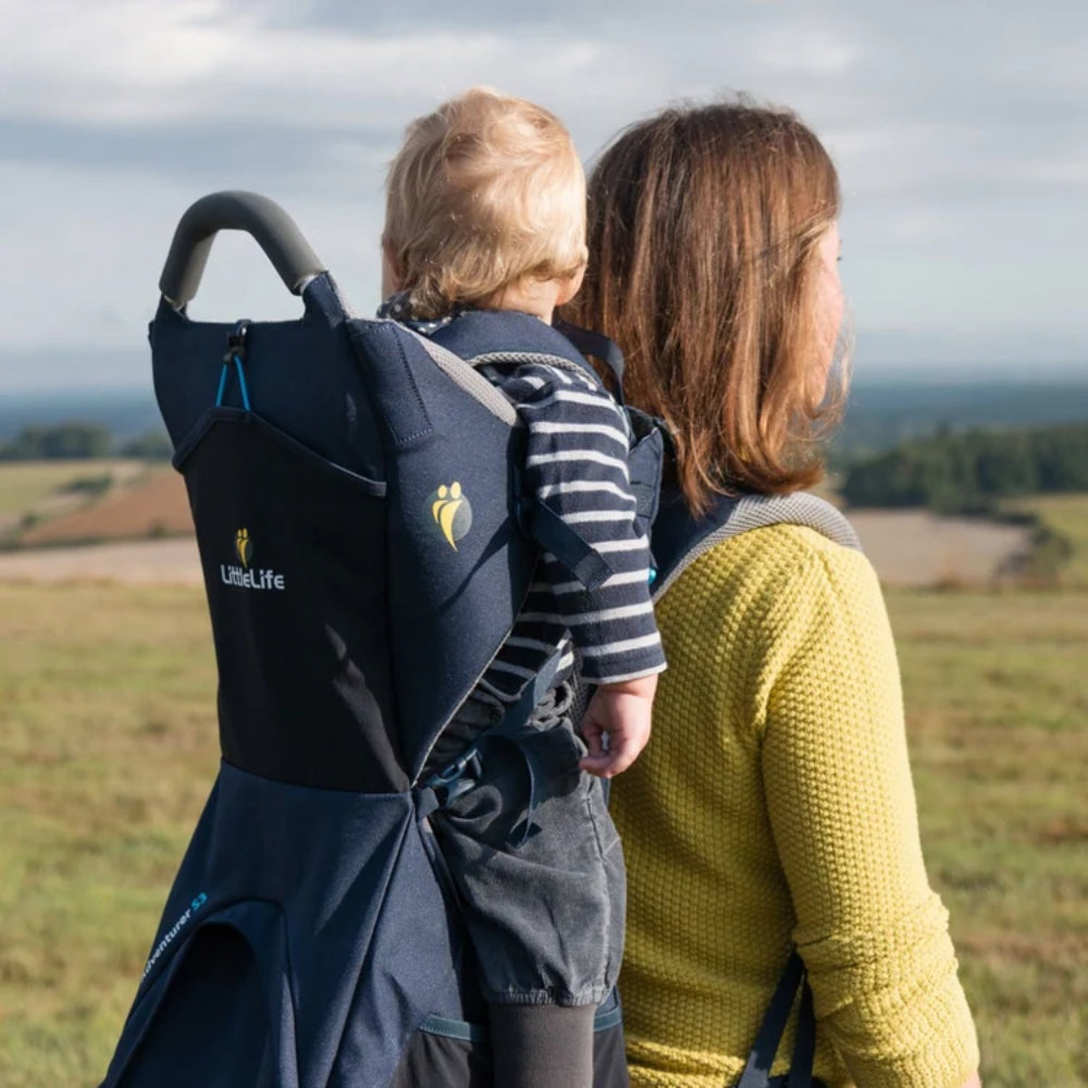 LittleLife Adventurer S3 Child Carrier Navy comfortabele kinderdrager in donkerblauw met verstelbaar harnas en lichte aluminium rugsteun 7