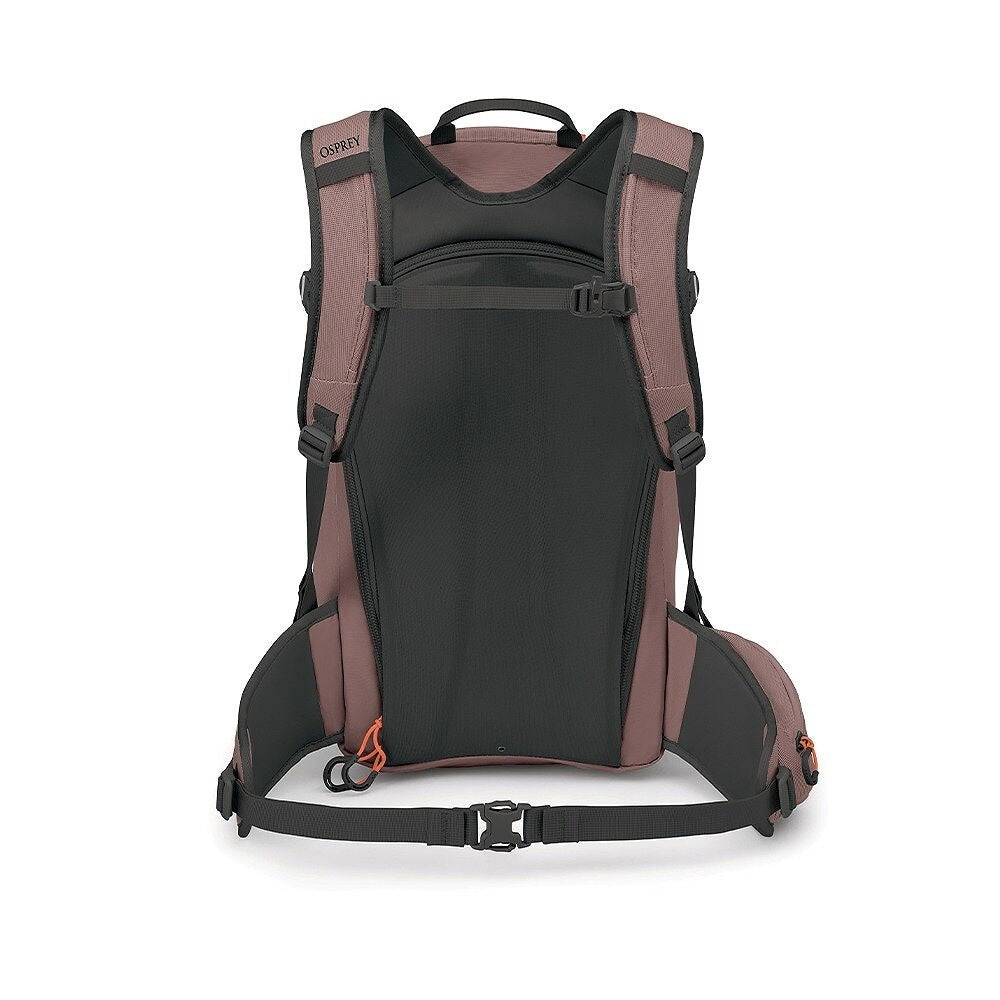Achterzijde van de bruine Osprey Sopris 32L dames toerskirugzak met ademend rugpand en heupgordel