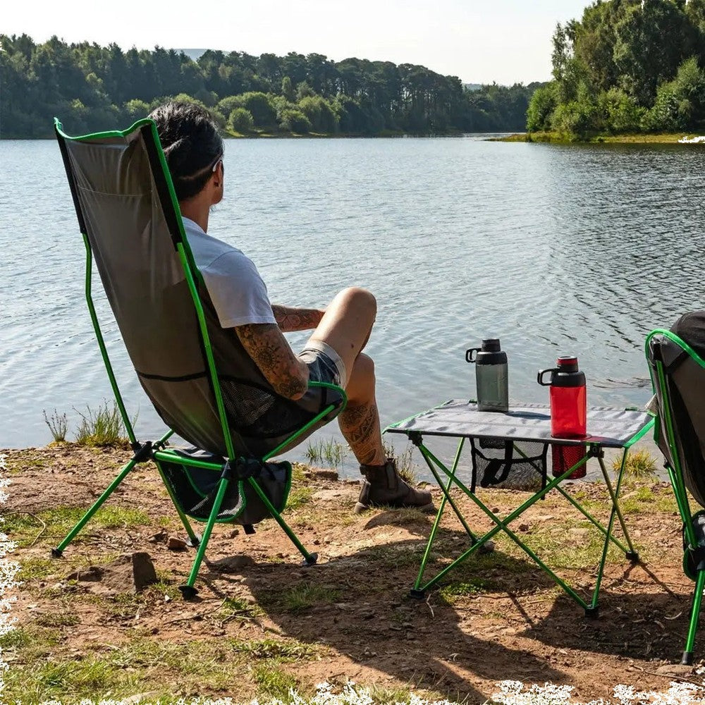 Highlander rest camping vouwstoel aan het water